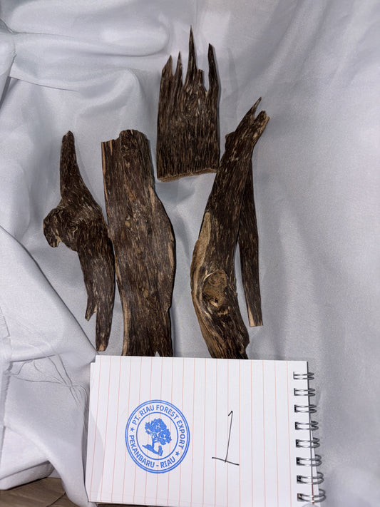 Oud Chips Super Grade (Level 1) - Sample